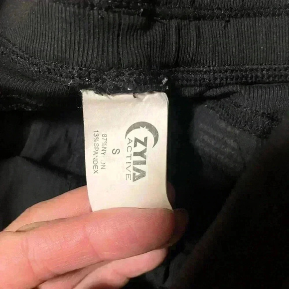 Zyia Striped Black Activewear Windbreaker Joggers - Picture 4 of 10